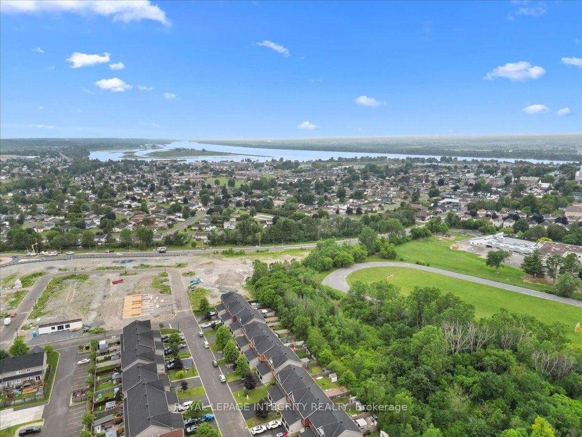 2345 Marble Crescent photo 39