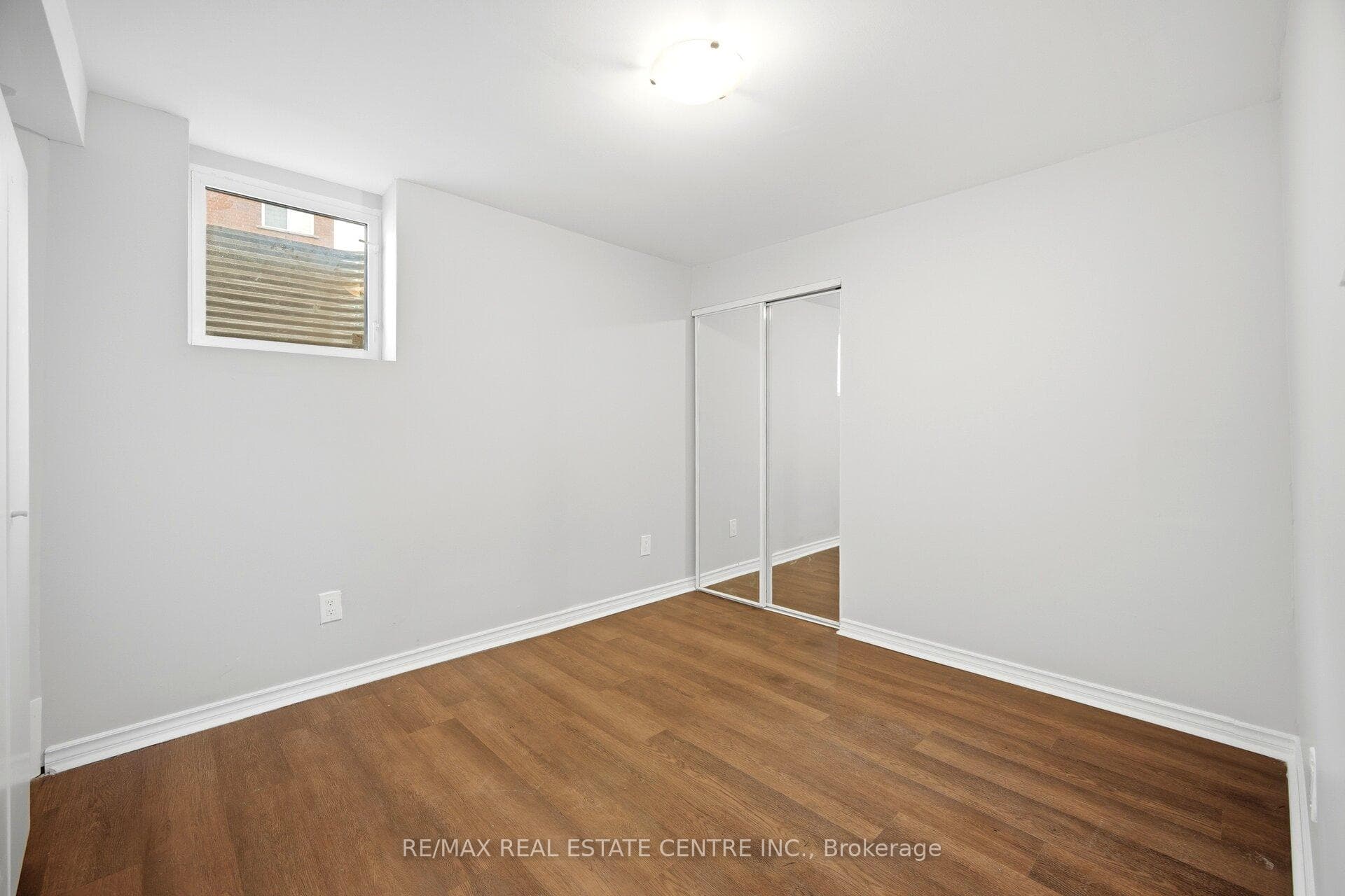 31 Spicebush Terrace photo 43
