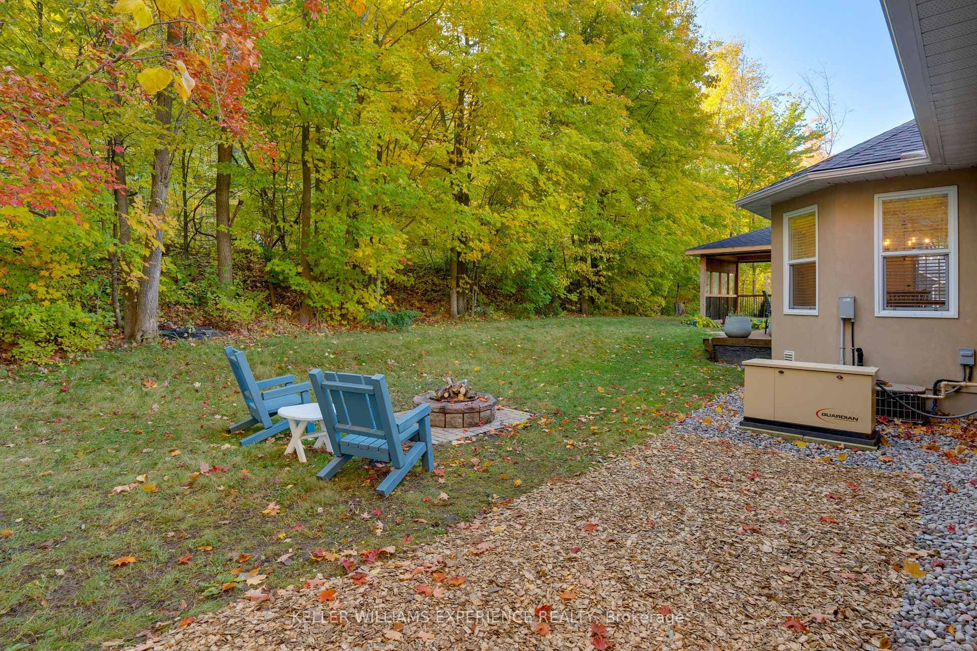 100 Arlynn Crescent photo 32