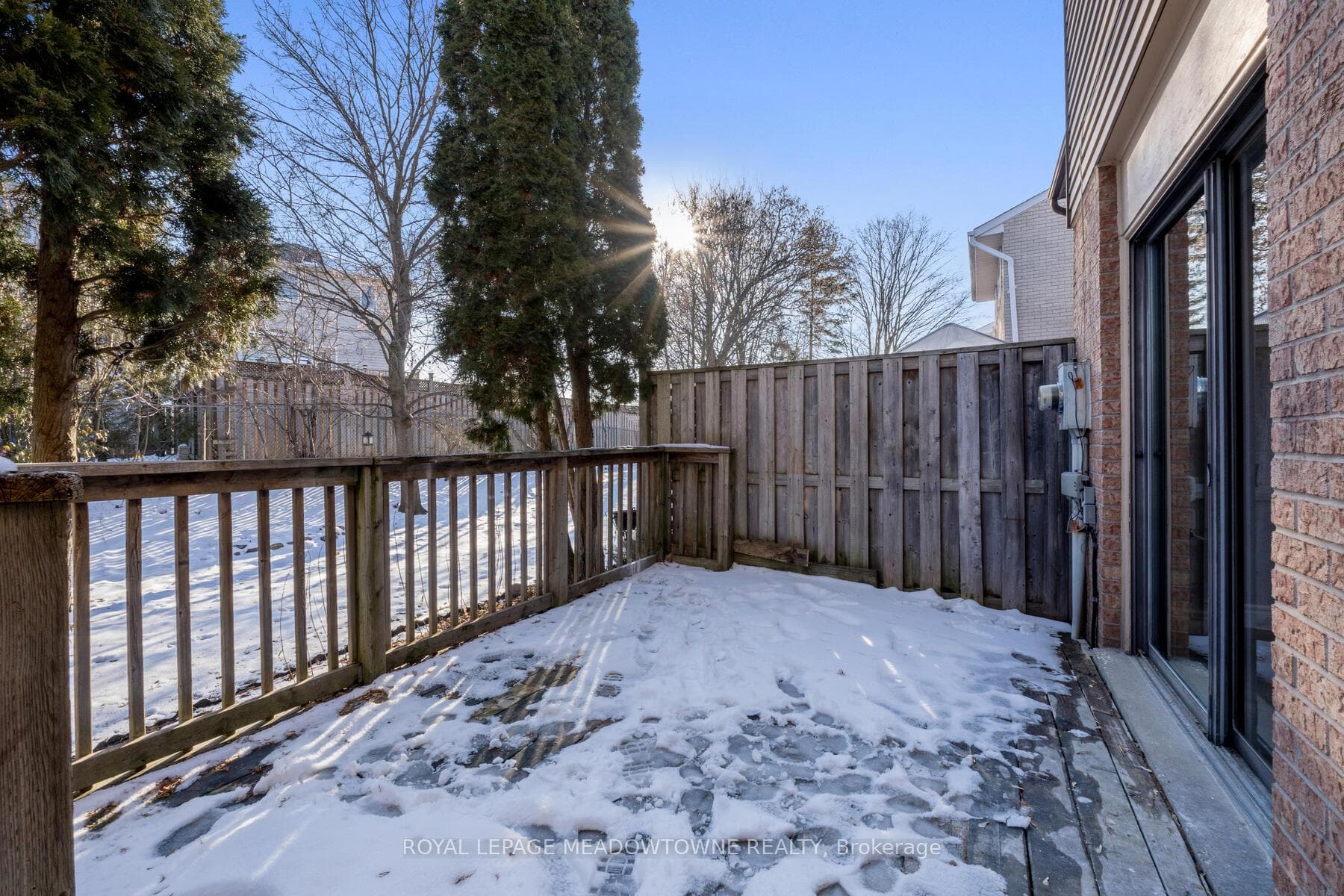 97 Lynden Circle photo 34