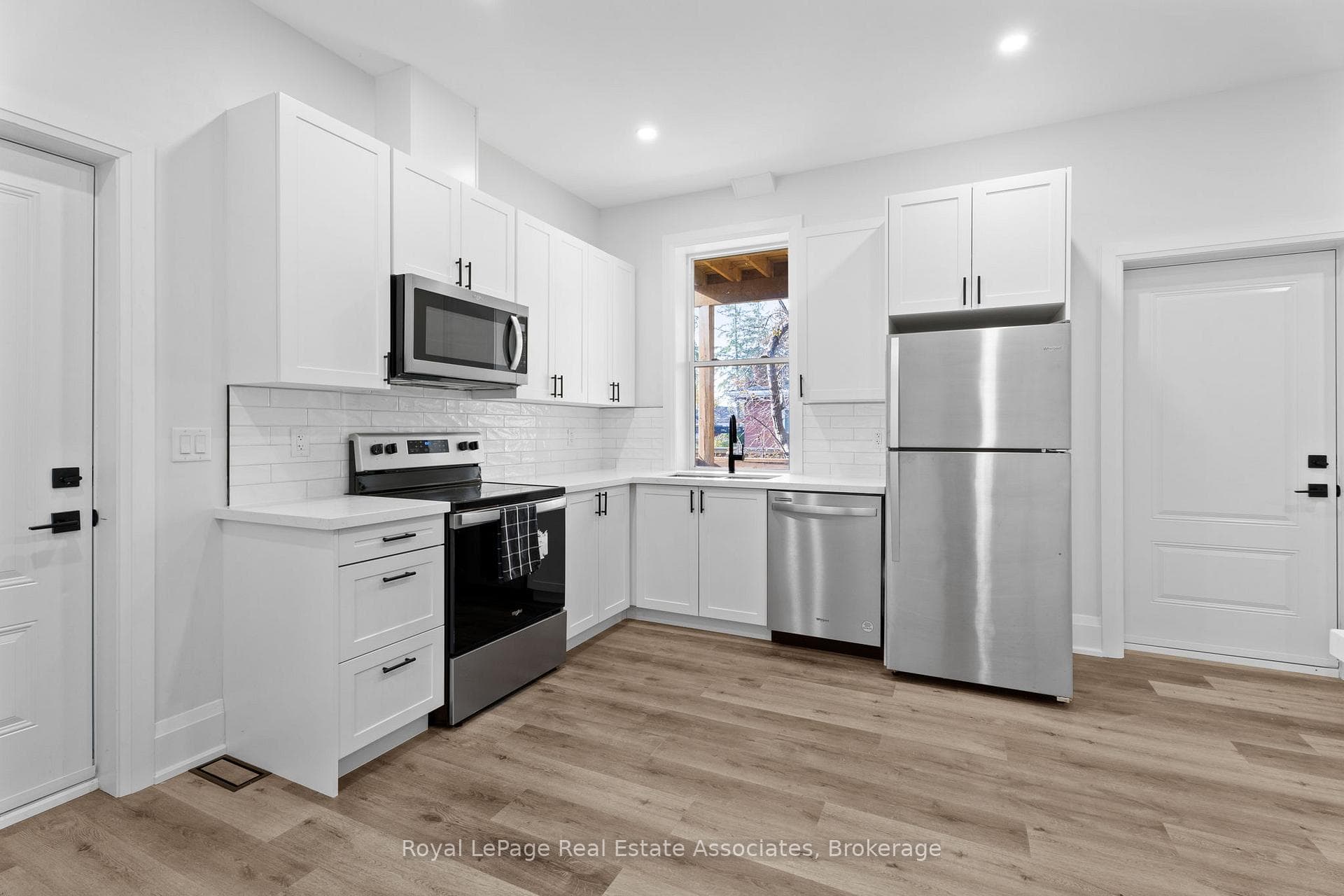 55 Cayuga Street Unit 1 photo 1