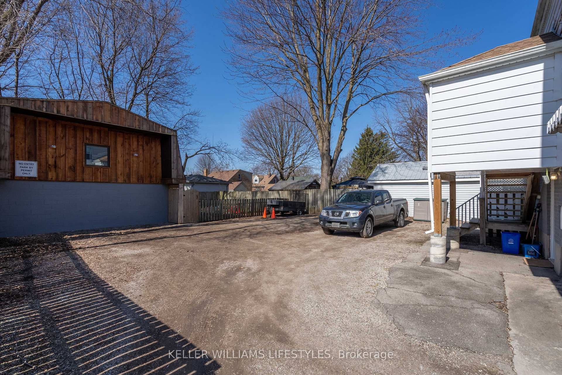423 Paterson Avenue photo 36