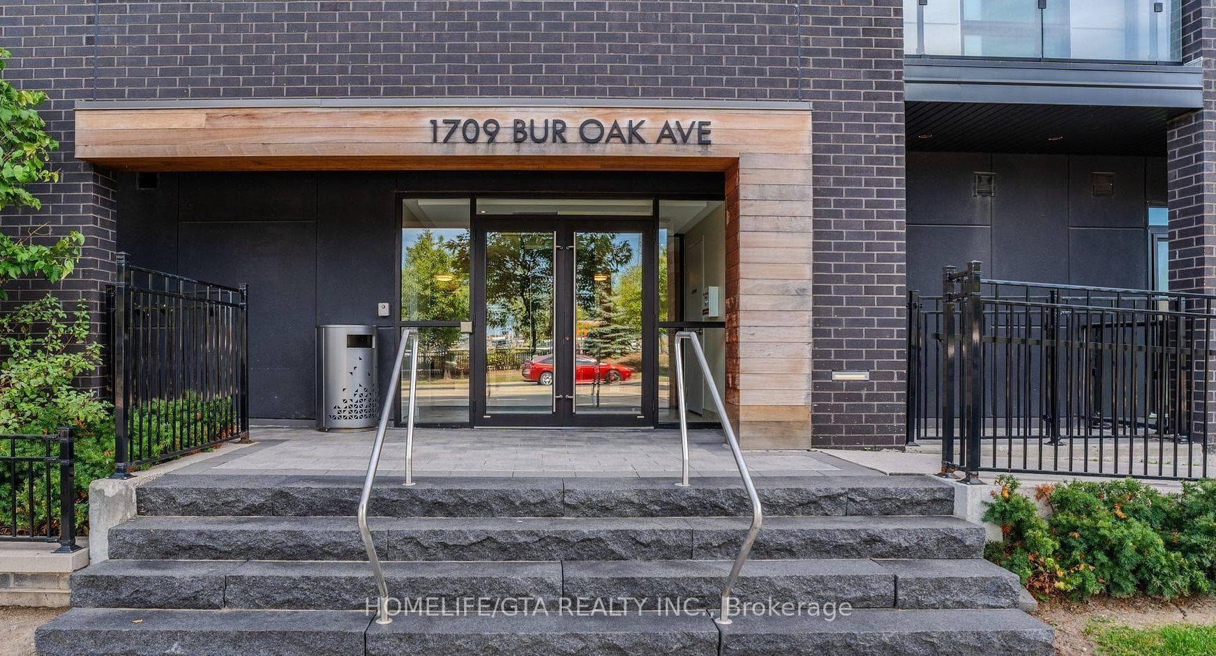 1709 Bur Oak Avenue Unit 201A photo 1