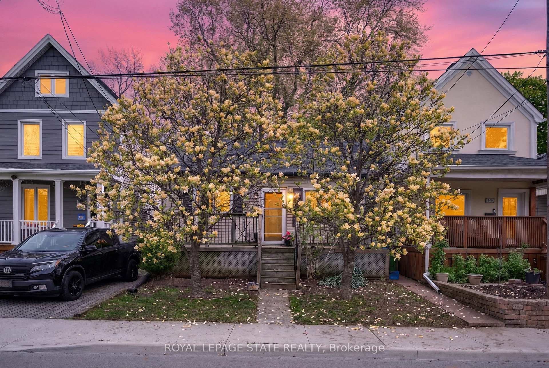 147 Strachan Street photo 1
