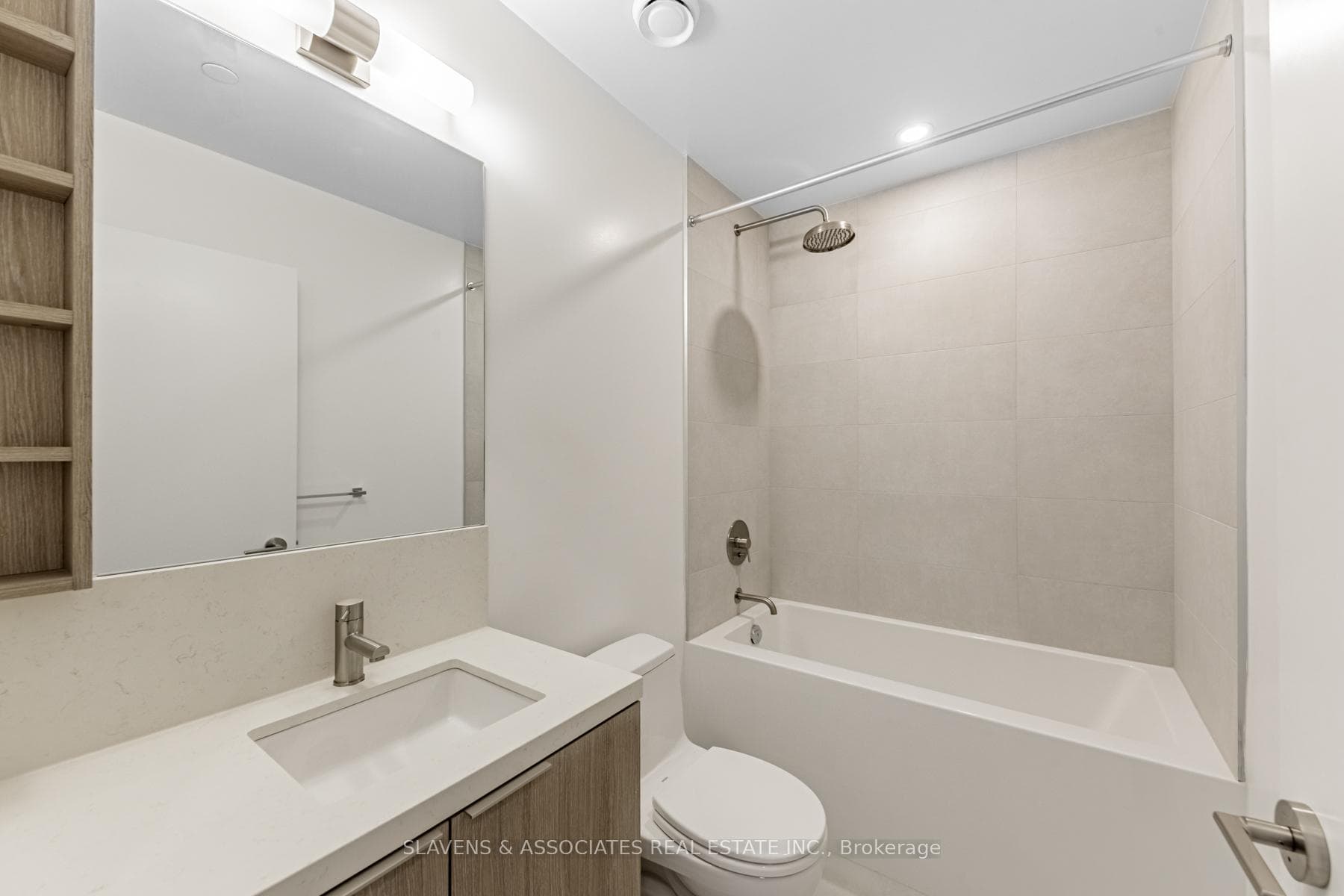 2020 Bathurst Street Unit 539 photo 19