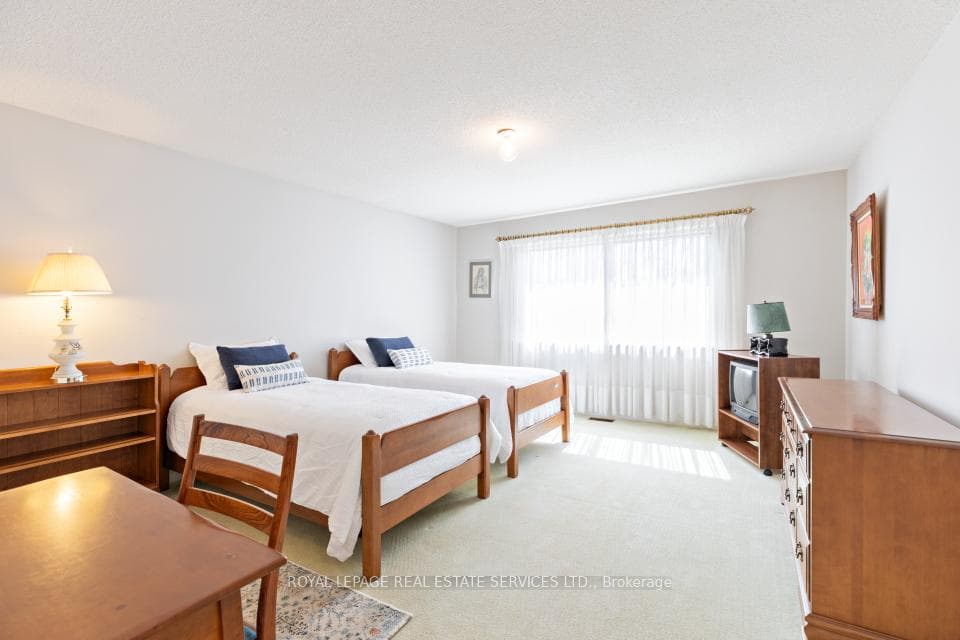 29 Cameron Avenue photo 25