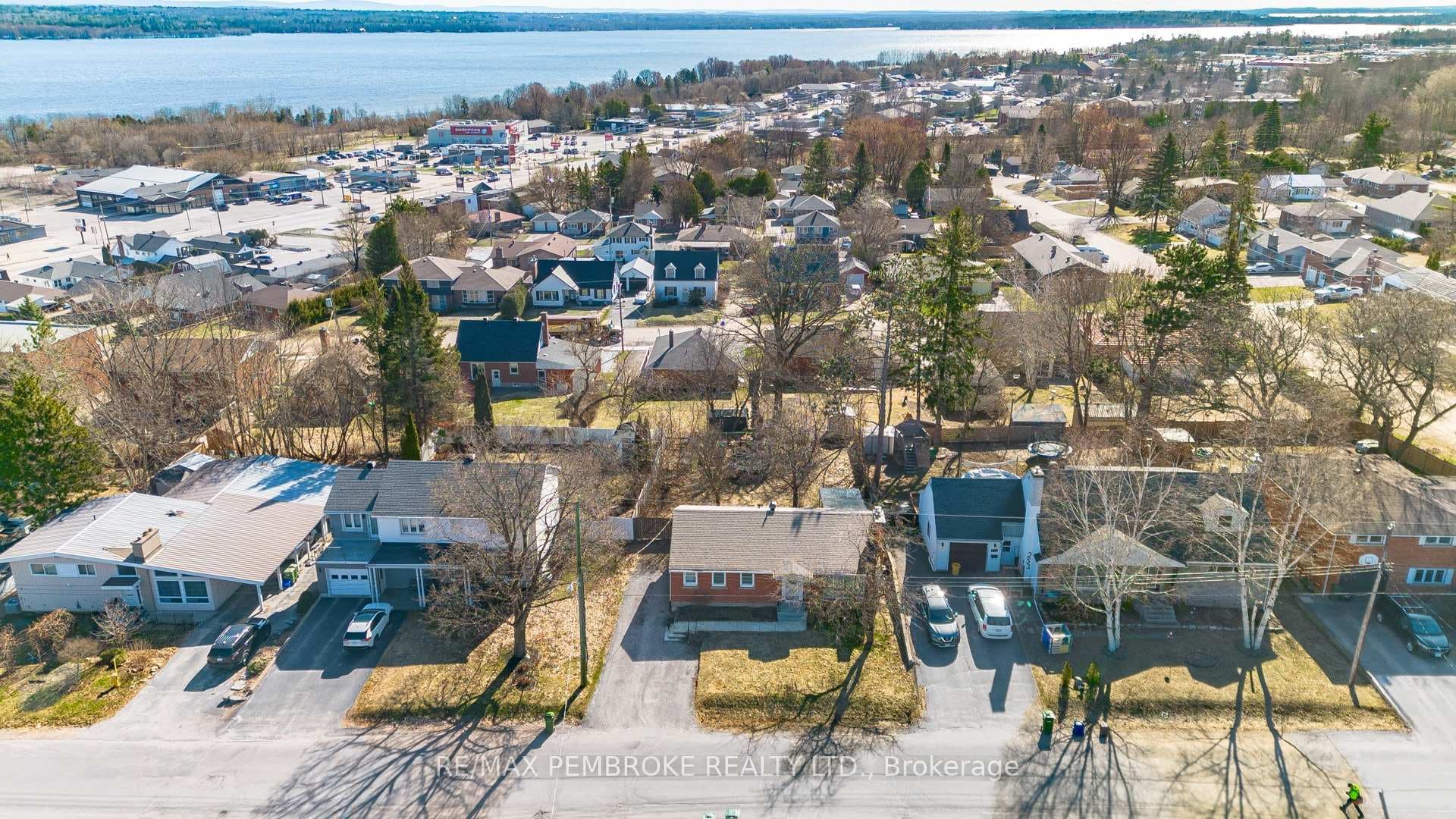 251 Broadview Drive photo 13