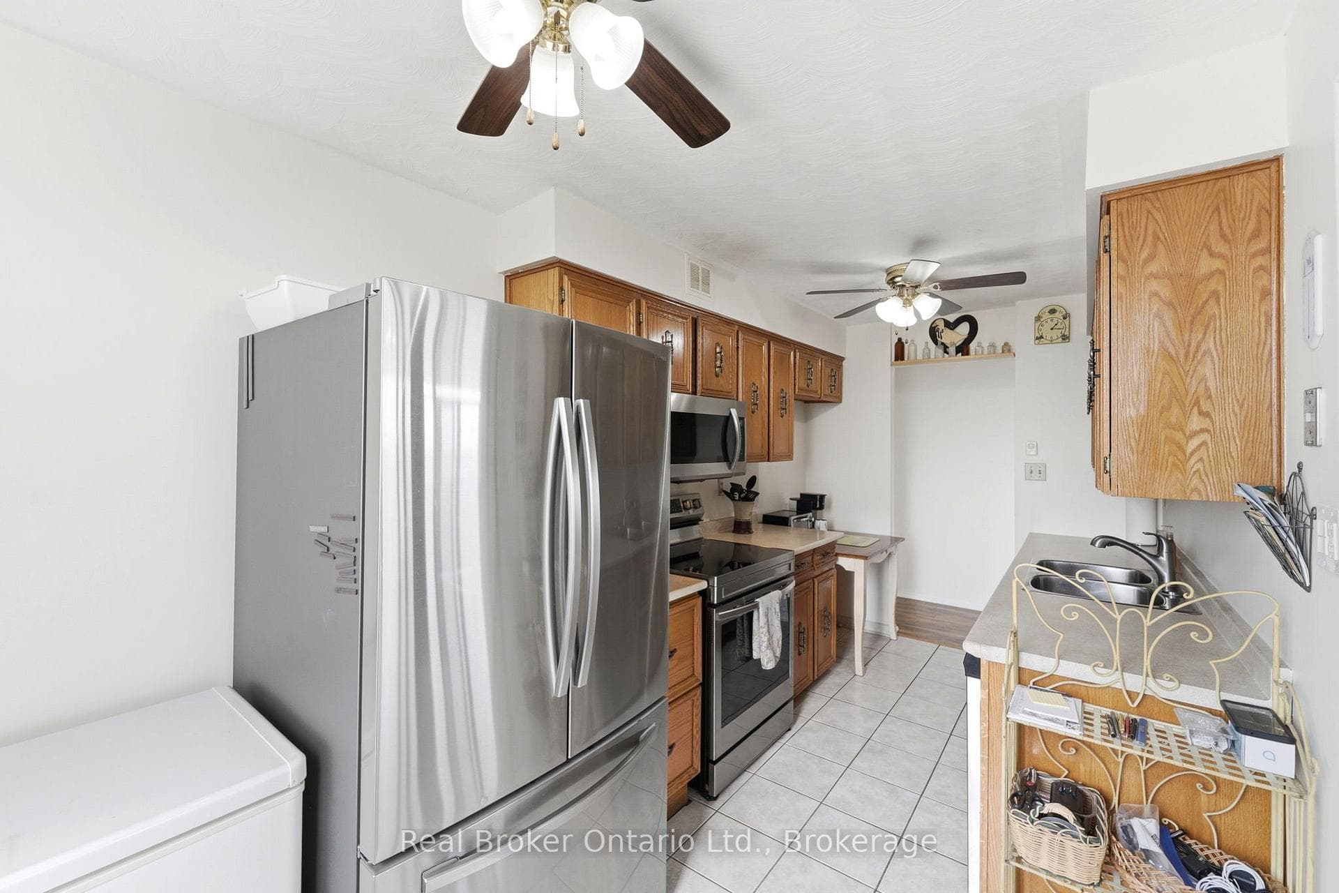 40 Harrisford Street Unit 908 photo 14