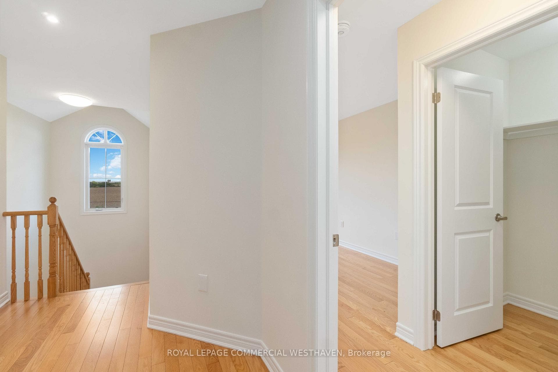 35 Rockman Crescent photo 22
