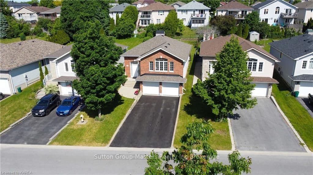 668 MELROSE Street photo 4