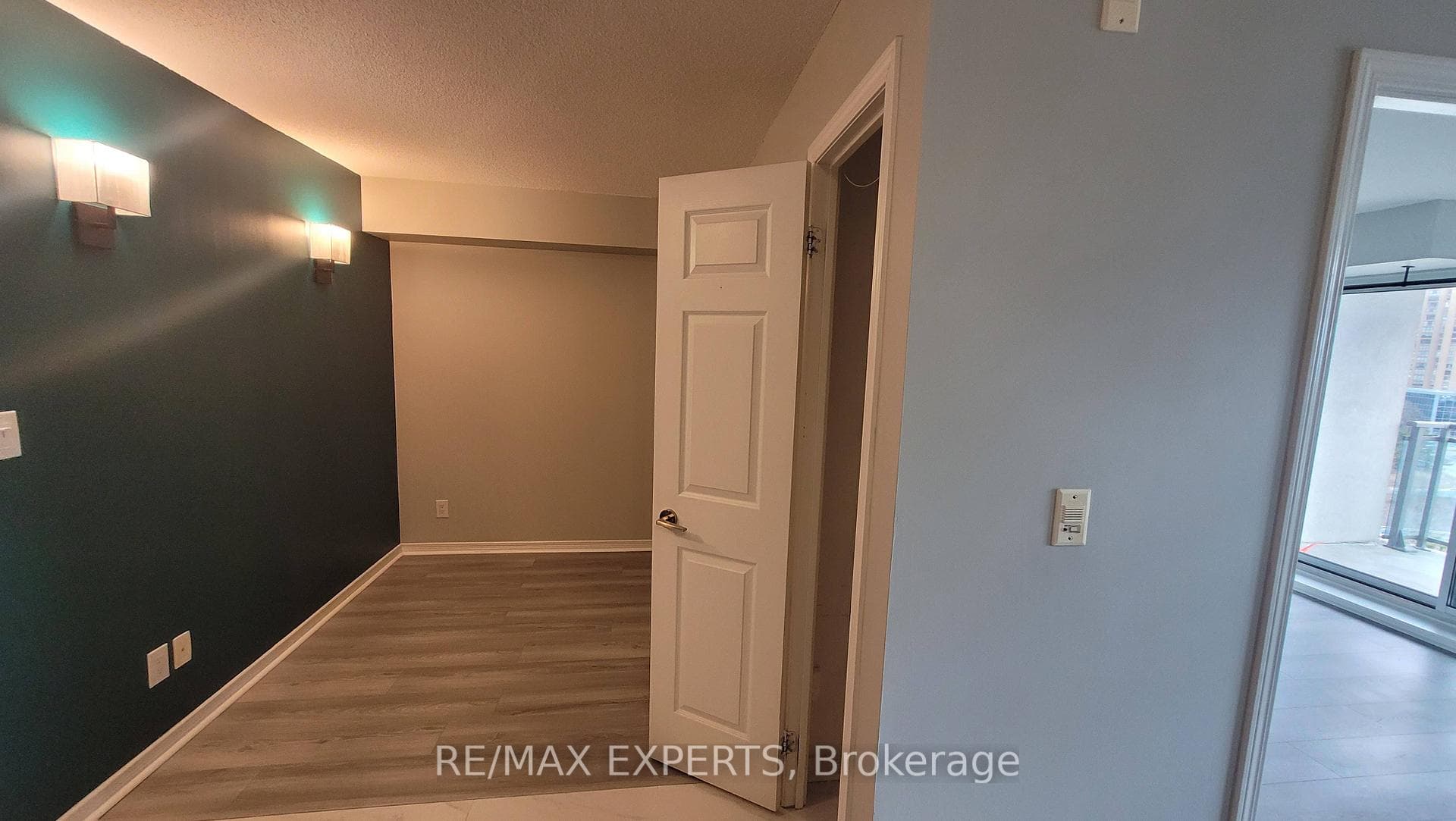 120 Dallimore Circle Unit 715 photo 11