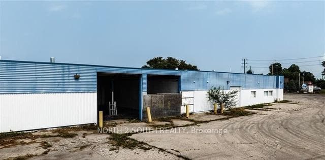 436 Huron Road photo 11