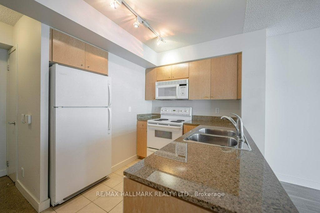 361 Front Street Unit 701 photo 4