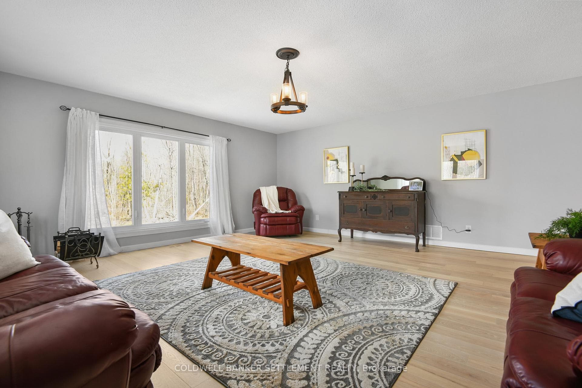 8857 Malloch Lane photo 22