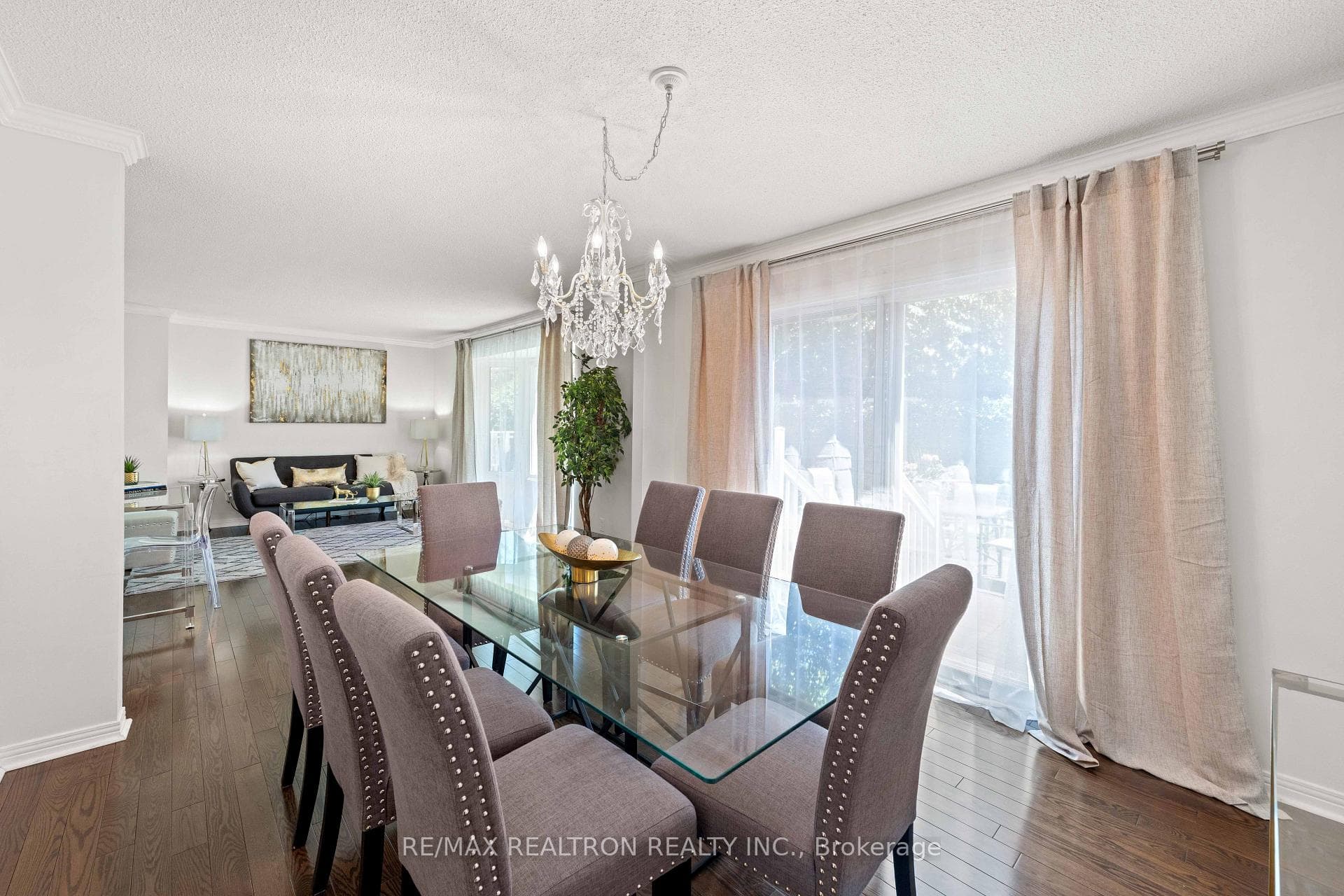 143 Spring Gate Boulevard photo 13