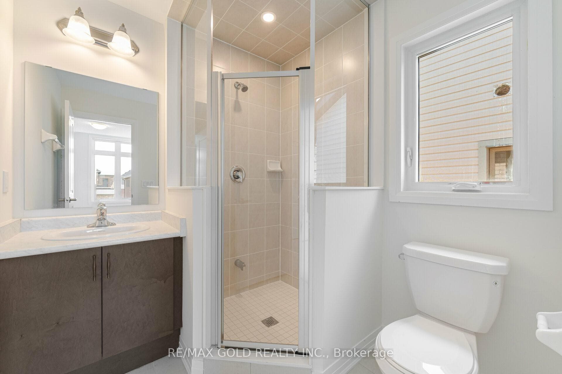 45 Mary Watson Street photo 16