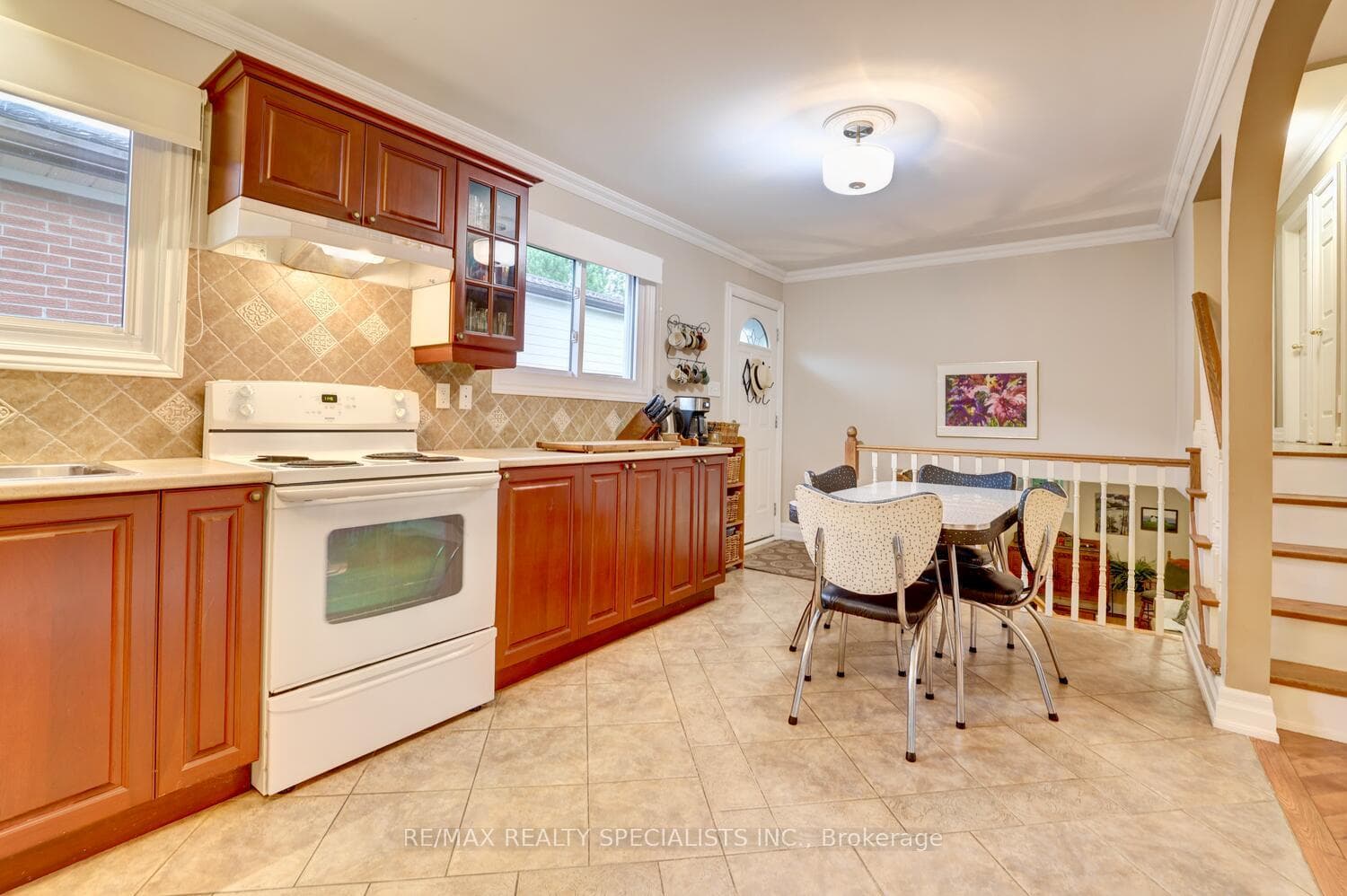 322 Louis Drive photo 11