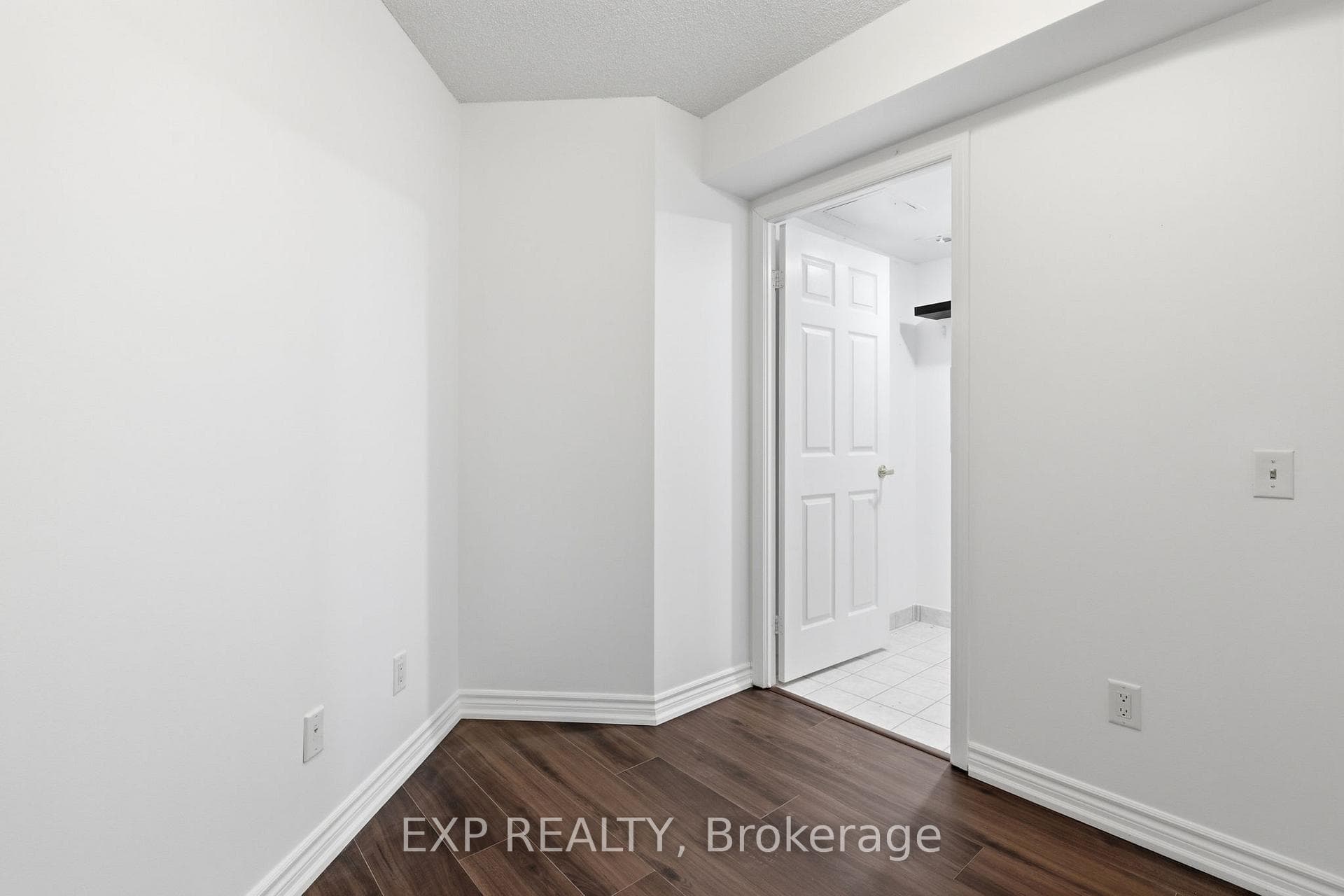 25 Kingsbridge Garden Circle Unit 2120 photo 20