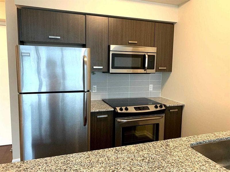 832 Bay Street Unit 2804 photo 7