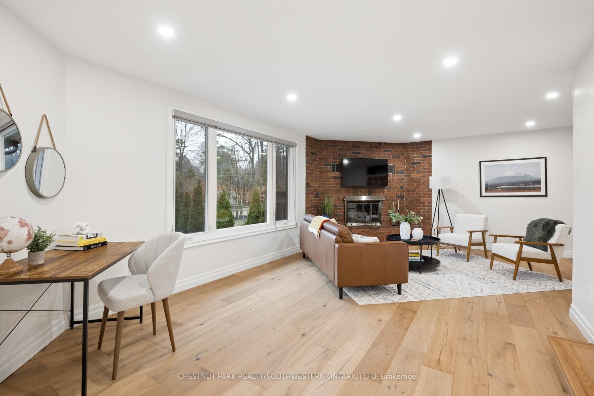 757 Westmount Road photo 18