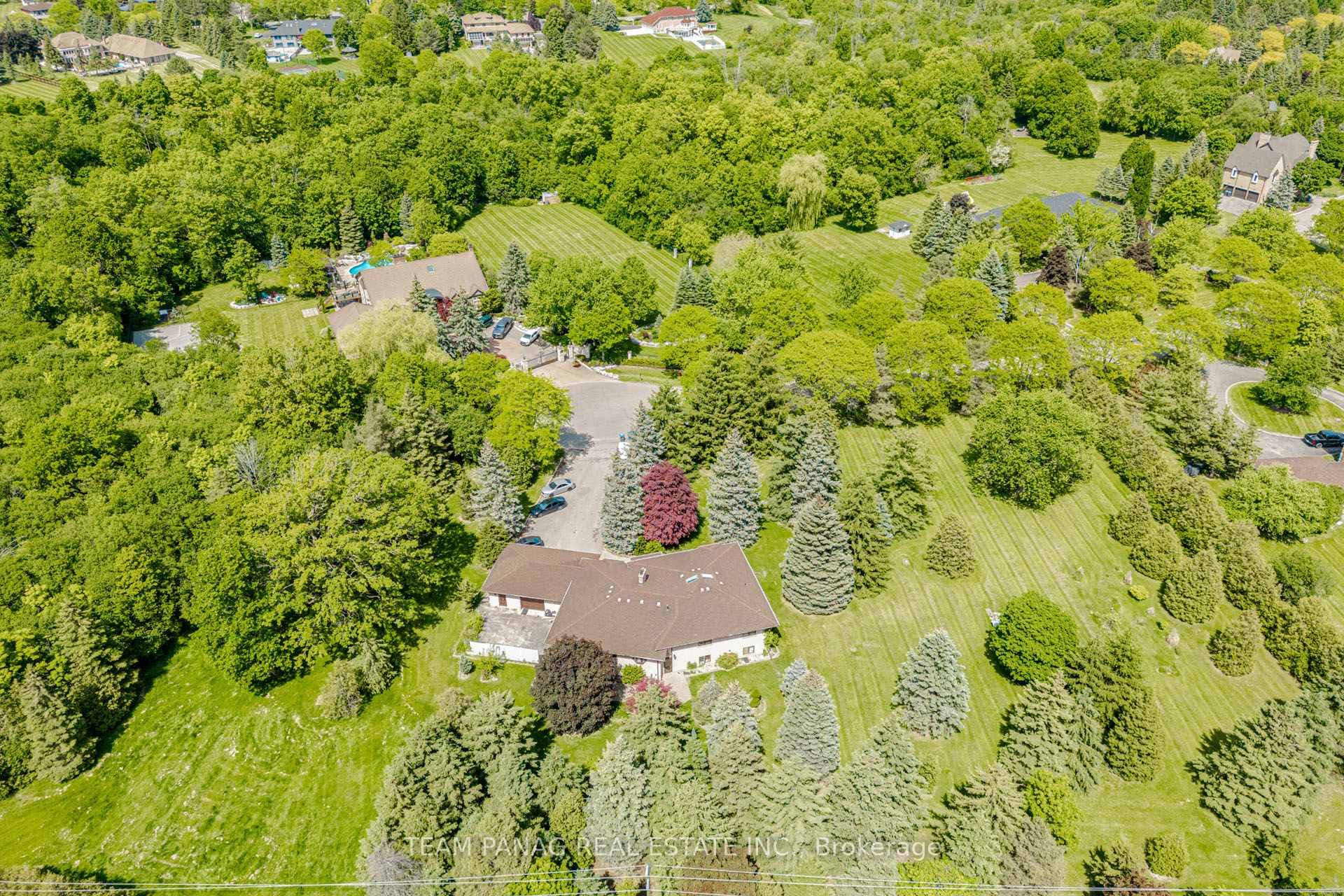 6 Forestbrook Court photo 33