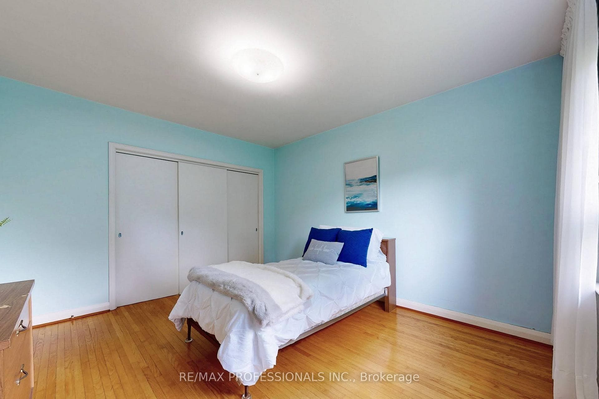64 Saybrook Avenue photo 15