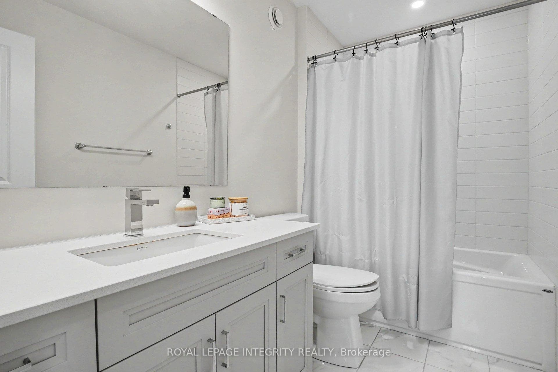 523 Triangle Street photo 31