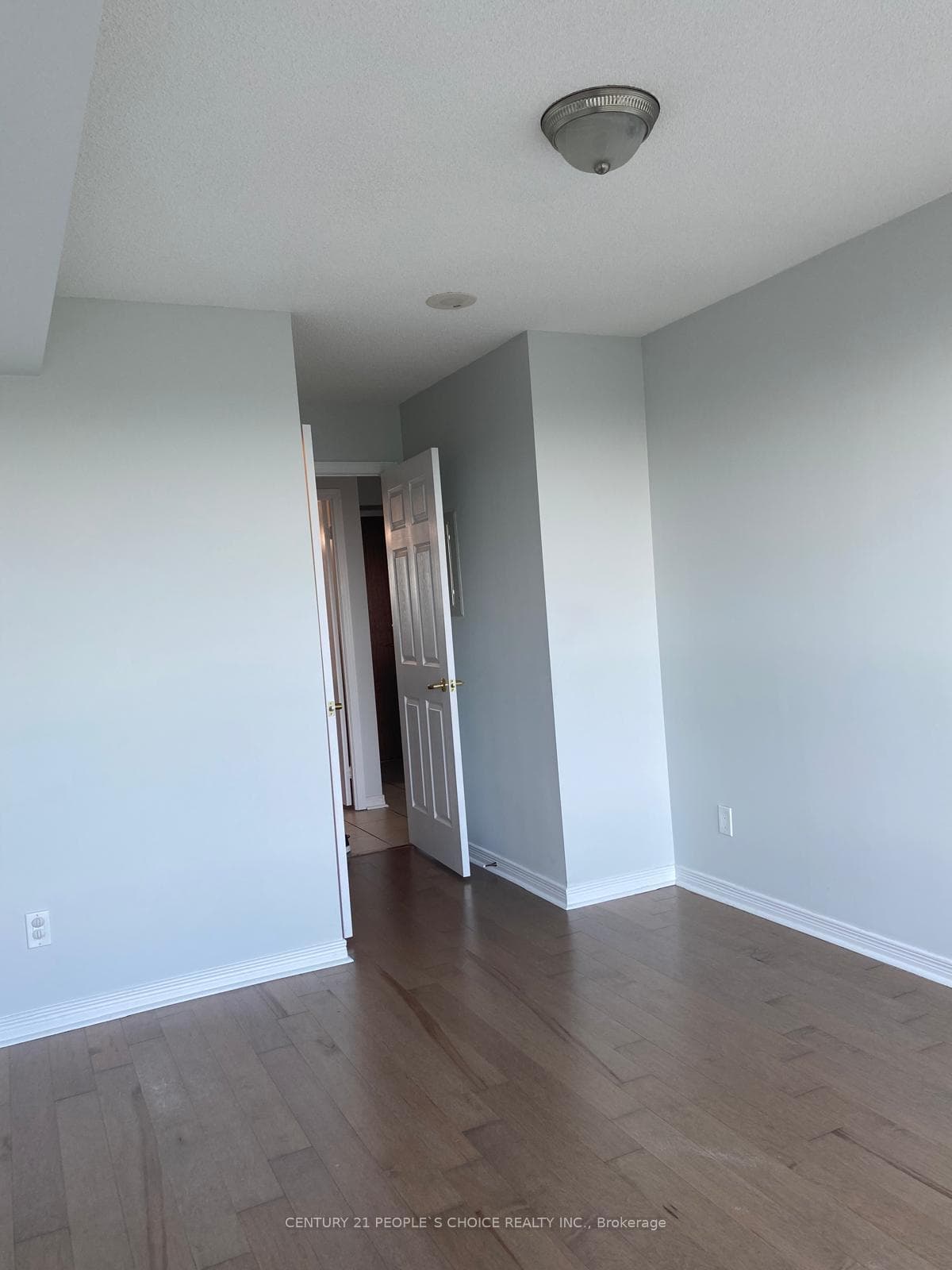 4889 Kimbermount Avenue Unit 805 photo 2