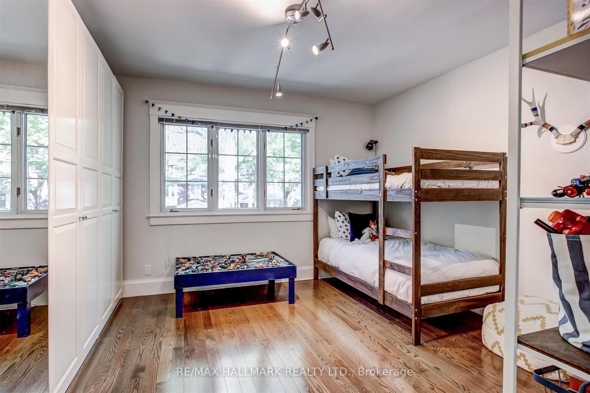69 Normandy Boulevard photo 19