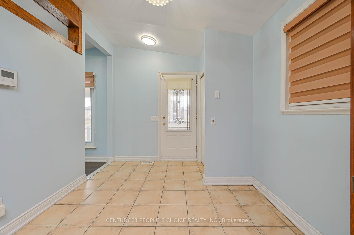 11 Checker Court photo 10