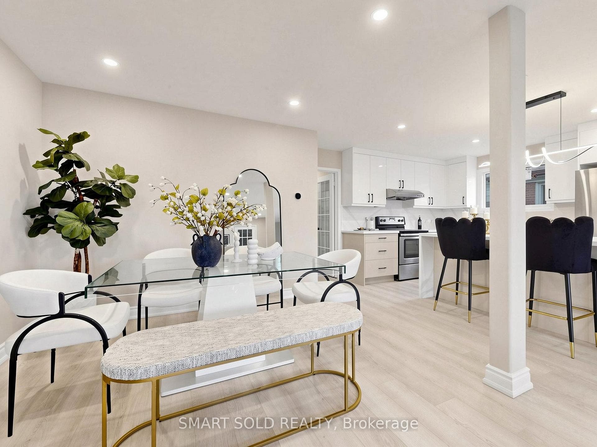 76 Clancy Drive photo 9