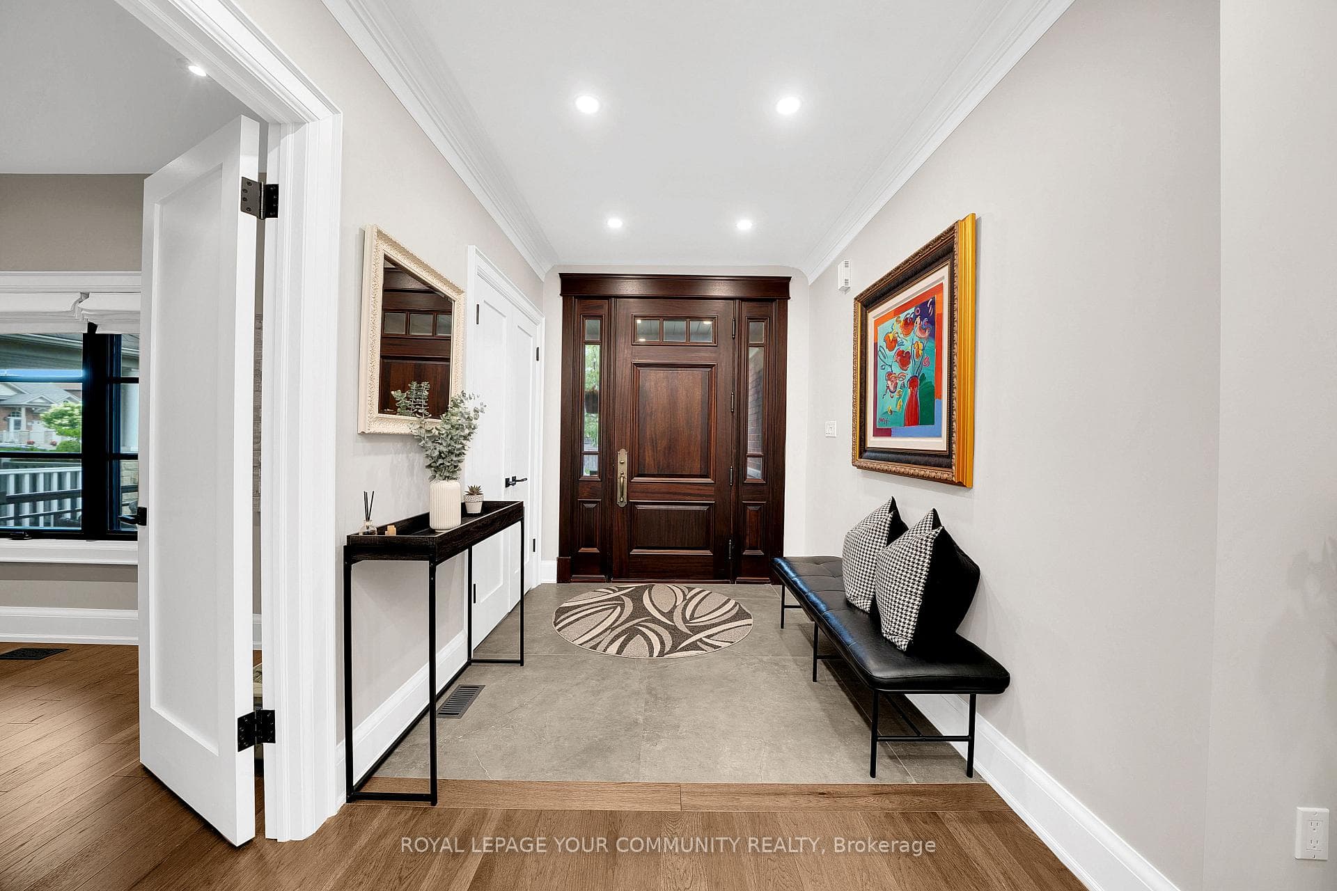 19 Pondmede Crescent photo 6