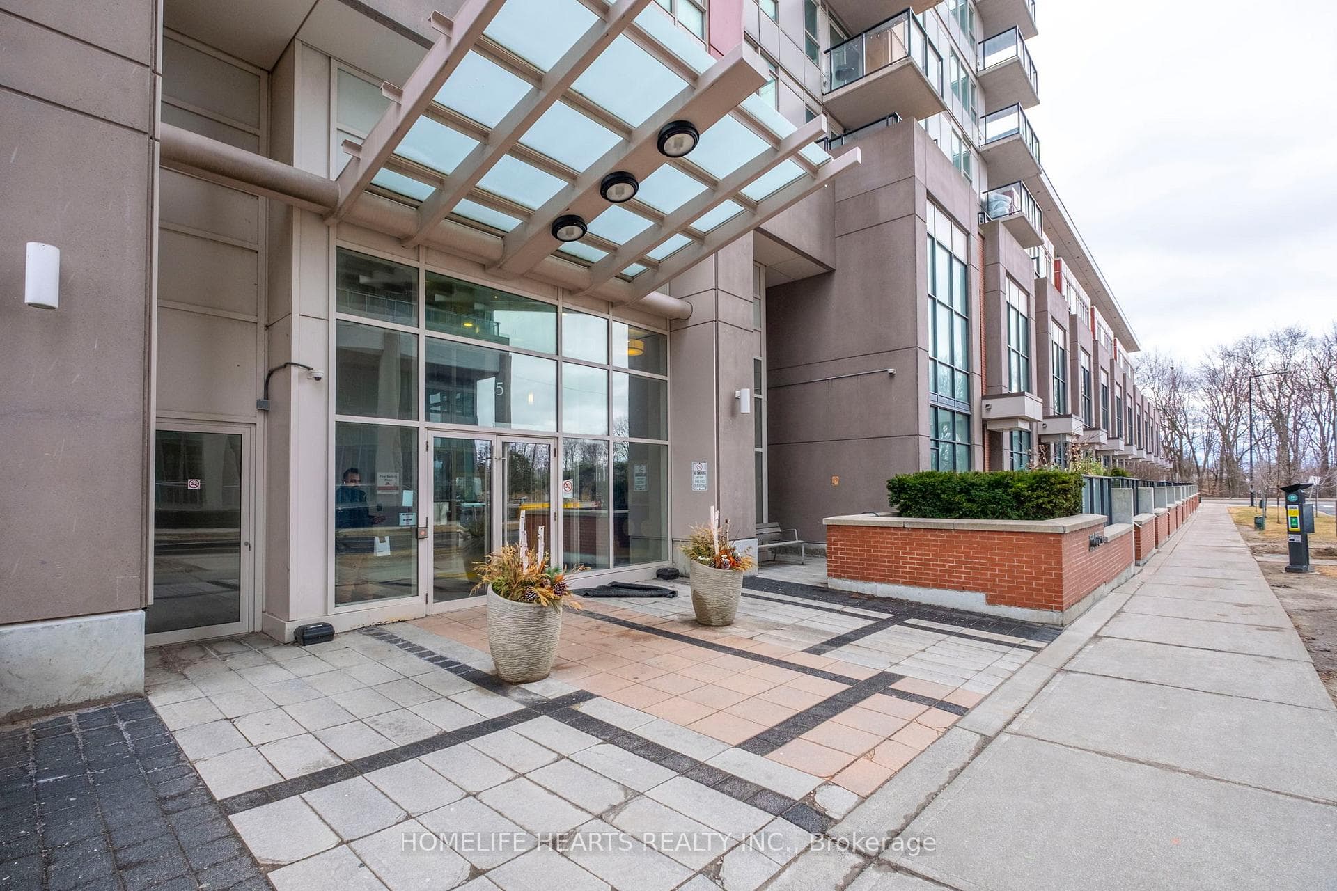 25 Town Centre Court Unit 2505 photo 4