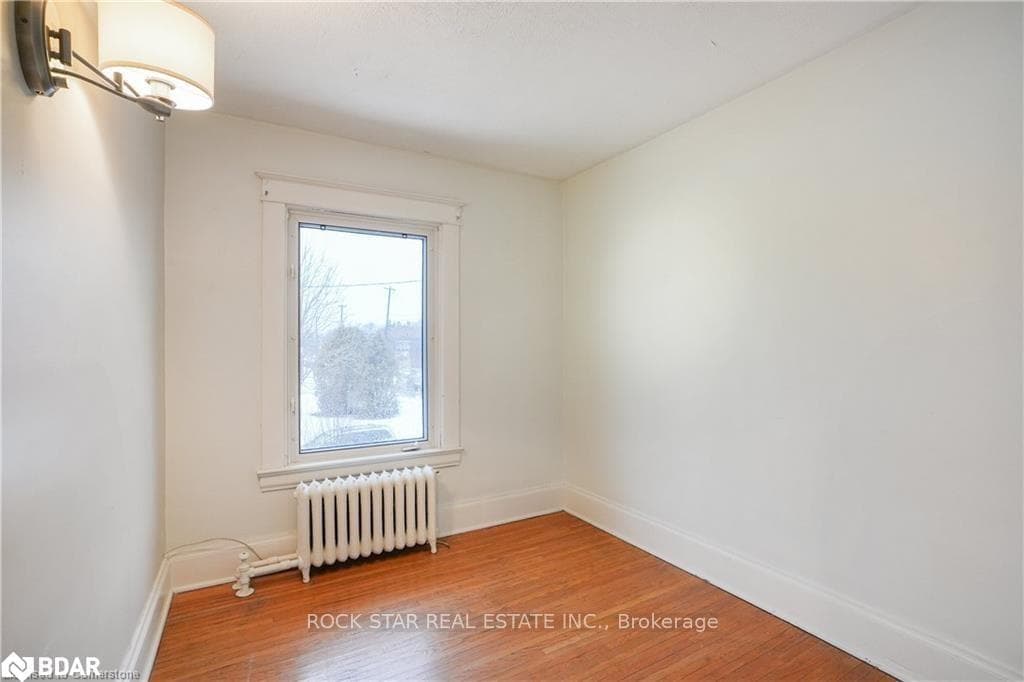 115 Balsam Avenue Unit Upper photo 15