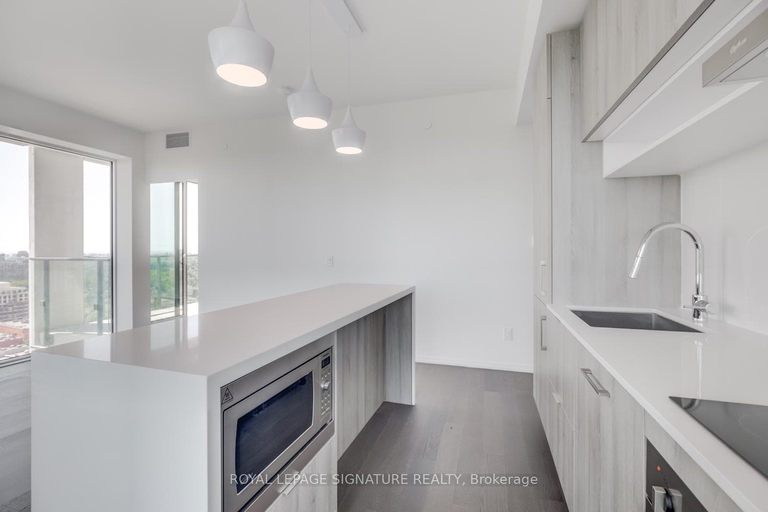 5 Soudan Avenue Unit 2604 photo 6