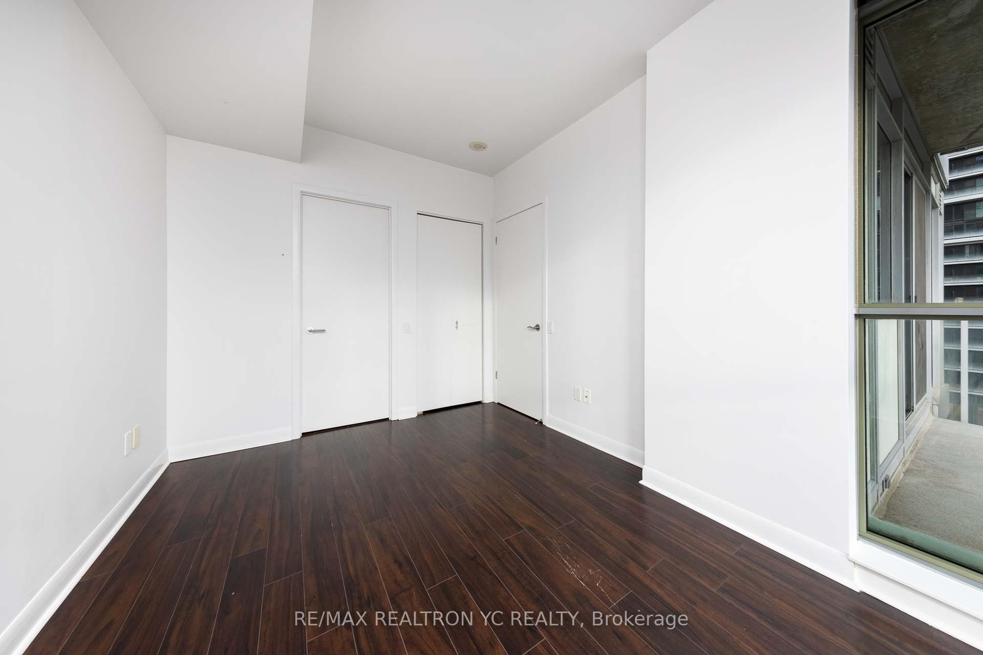 375 King Street Unit 1403 photo 13