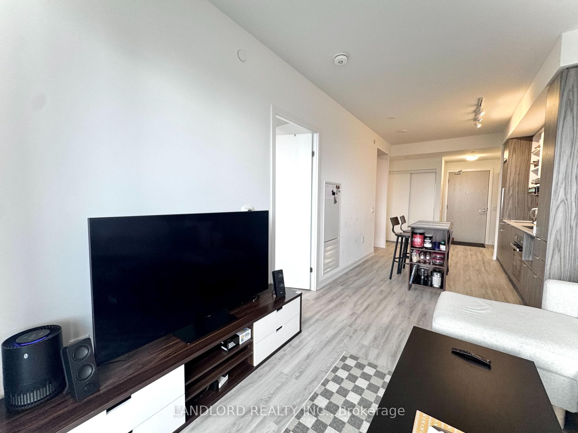 55 Cooper Street Unit 7102 photo 9