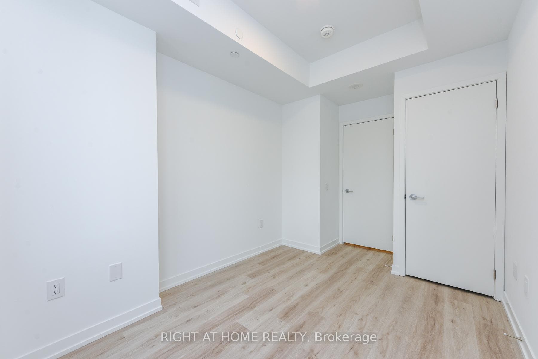 395 Square One Drive Unit 1405 photo 24