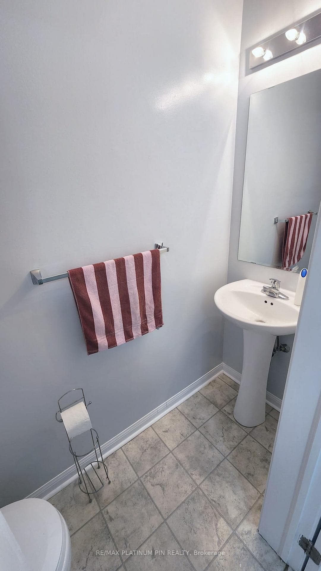 3165 Stornoway Circle photo 8
