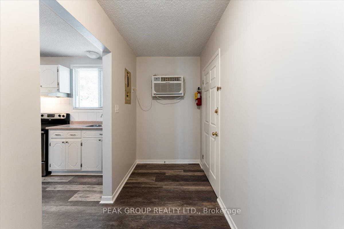 4386 Drummond Road Unit 2 photo 5