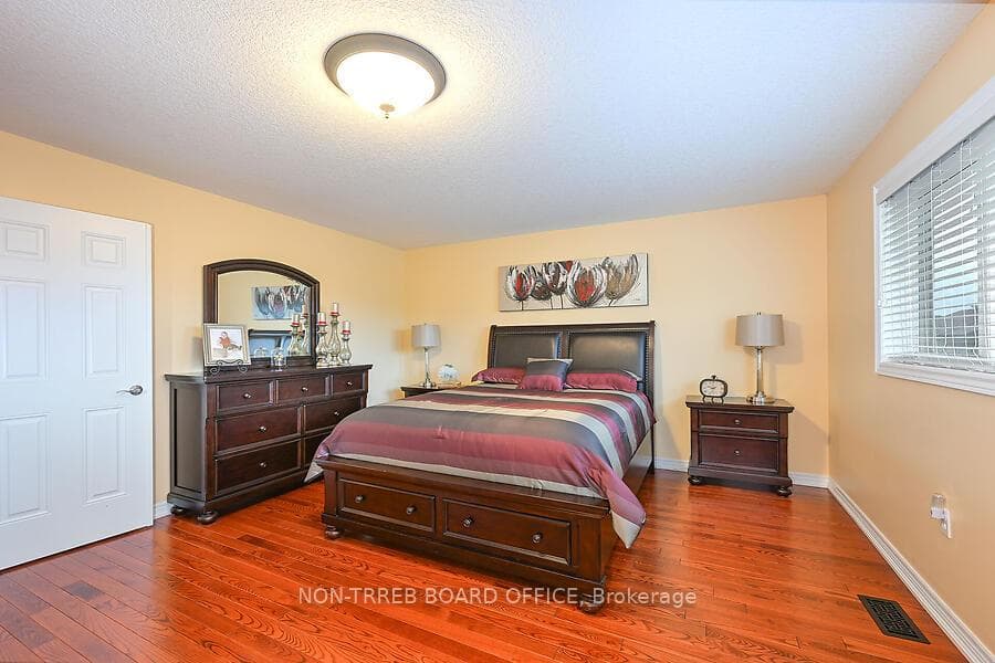 12 Edgehill Drive photo 22
