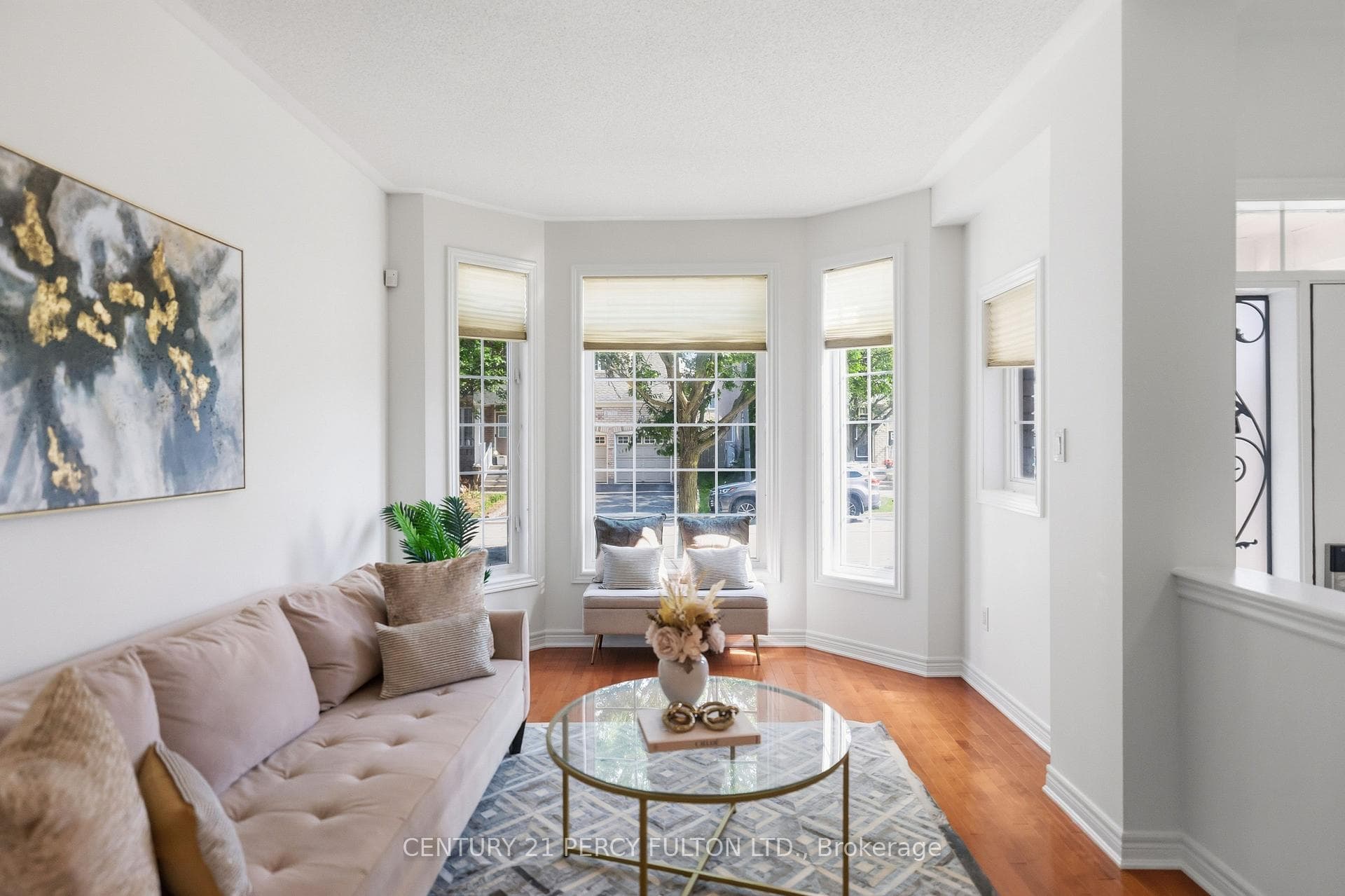 77 Appleview Rd- Living Room