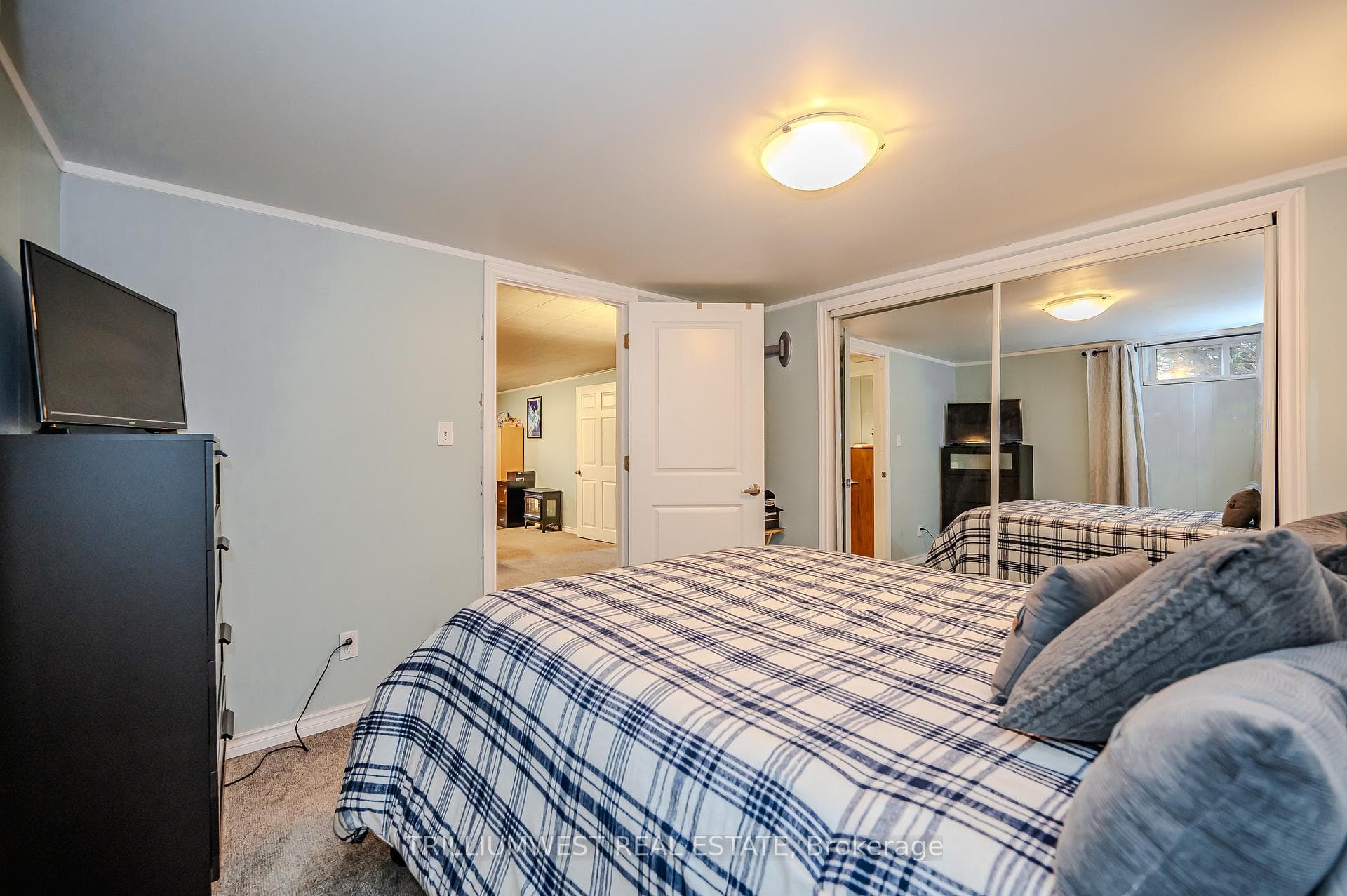 187 Victoria Road photo 26
