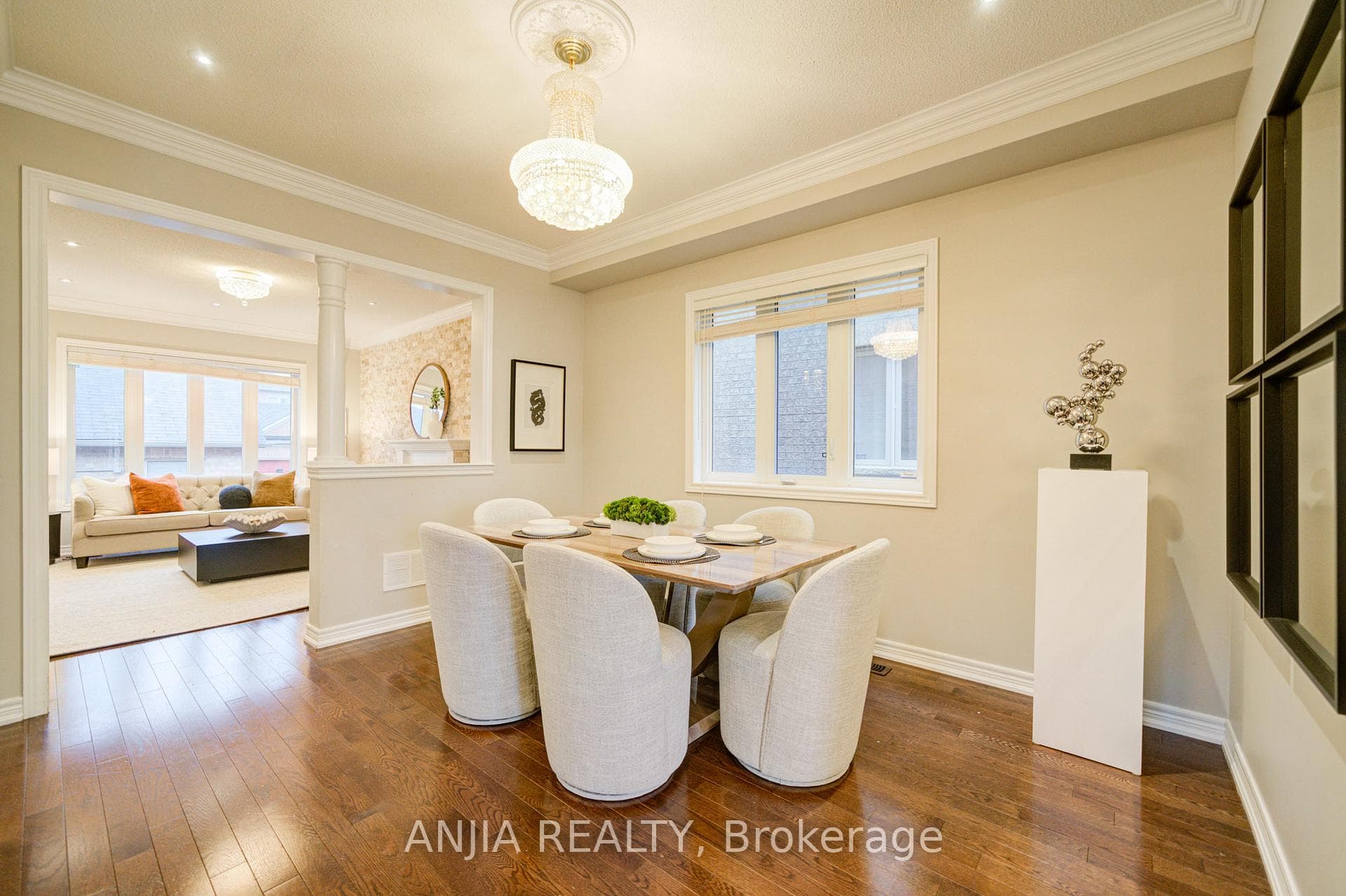 558 Hoover Park Drive photo 11