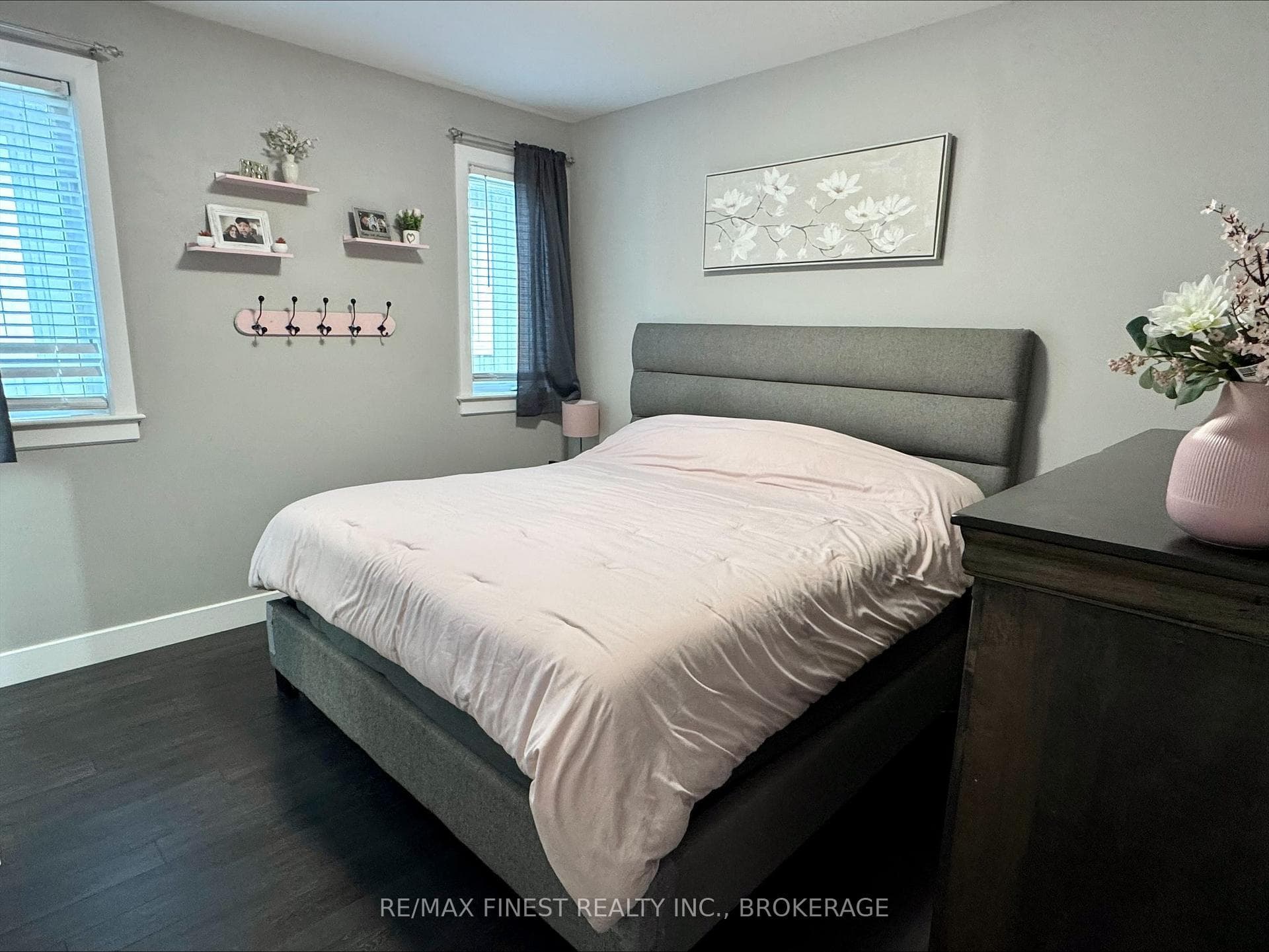 119 Champagne Crescent photo 12