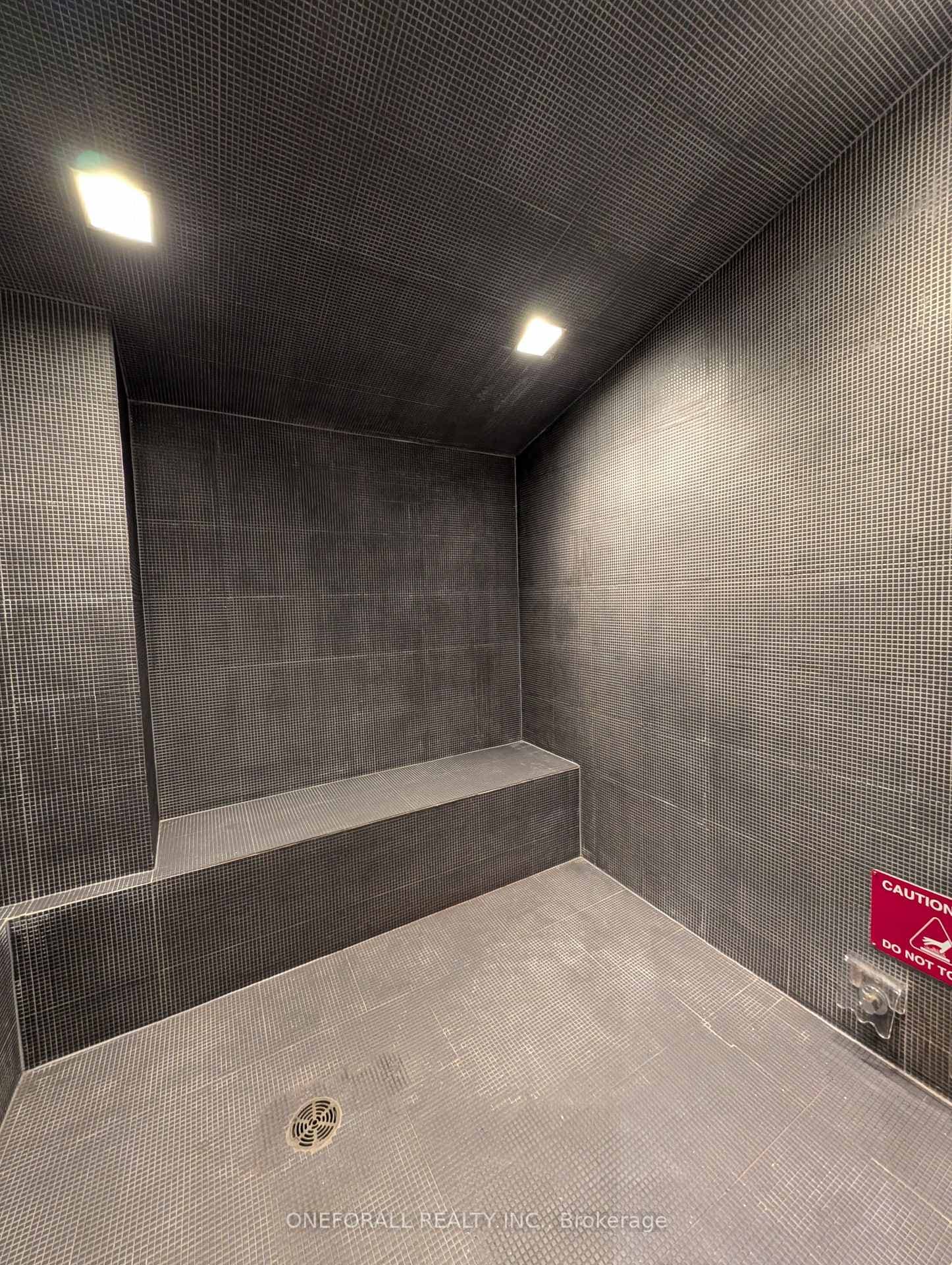 1080 Bay Street Unit 907 photo 13