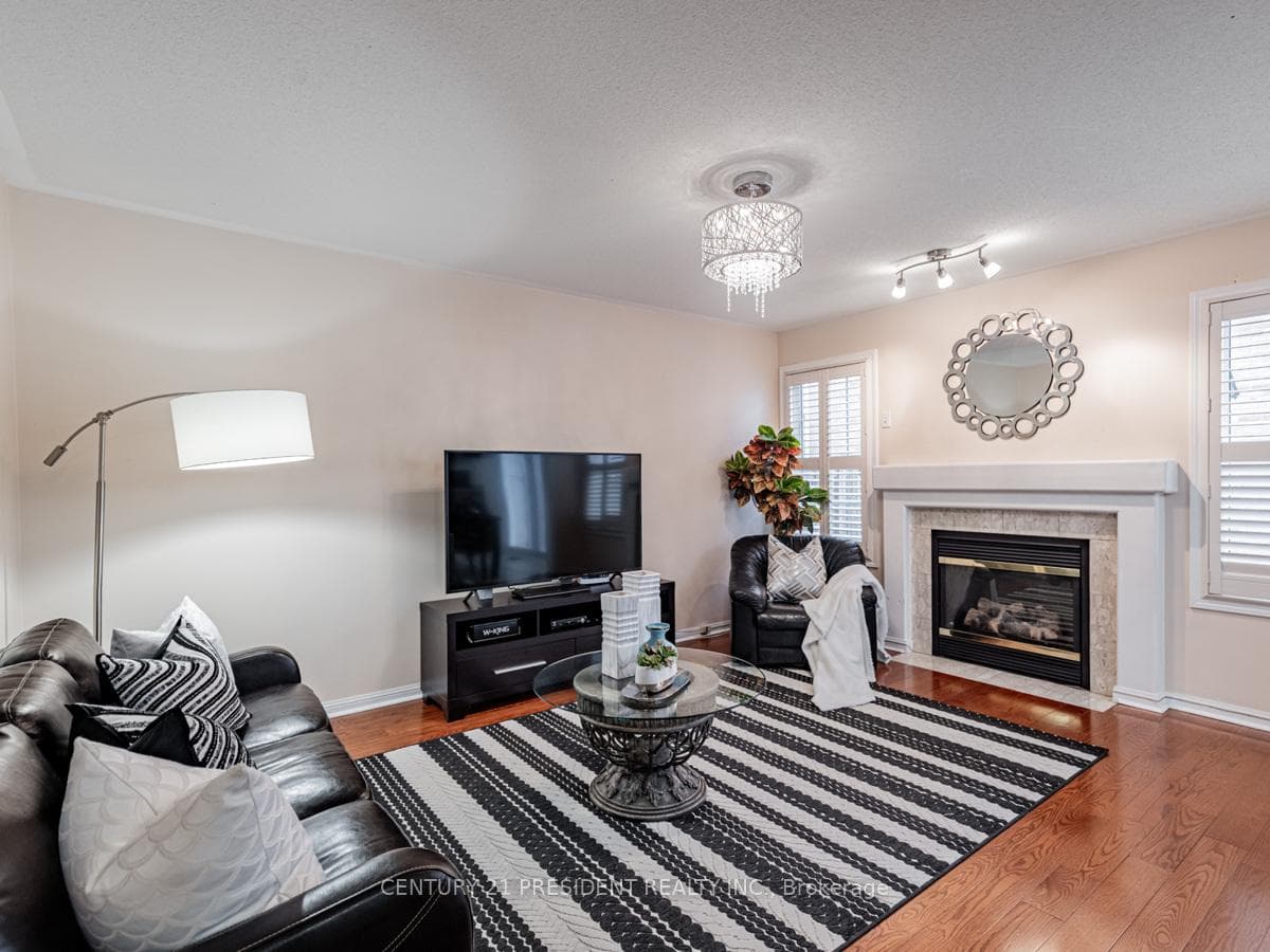 49 Wharnsby Drive photo 11