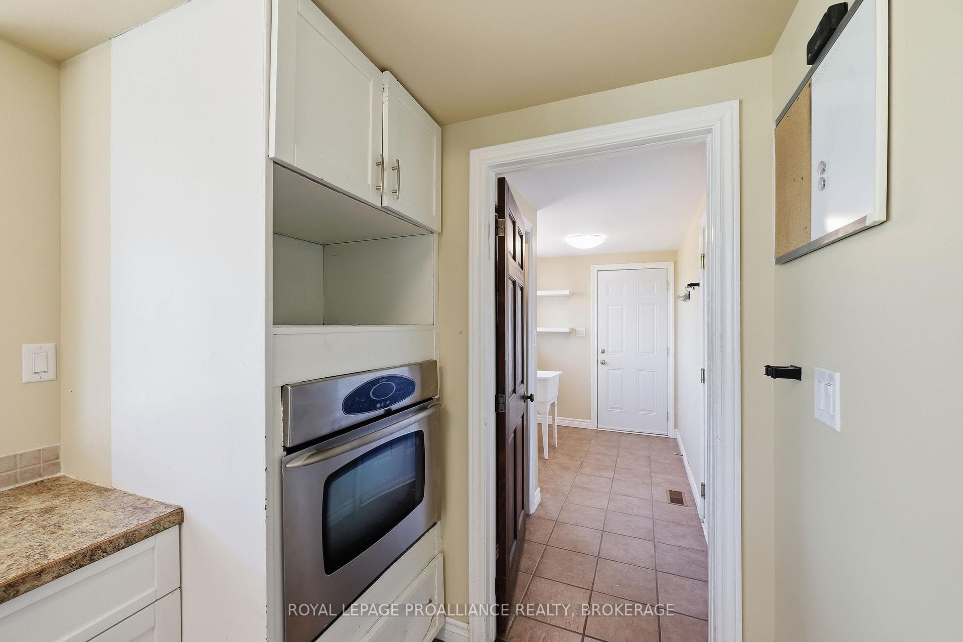 1461 English Way photo 20