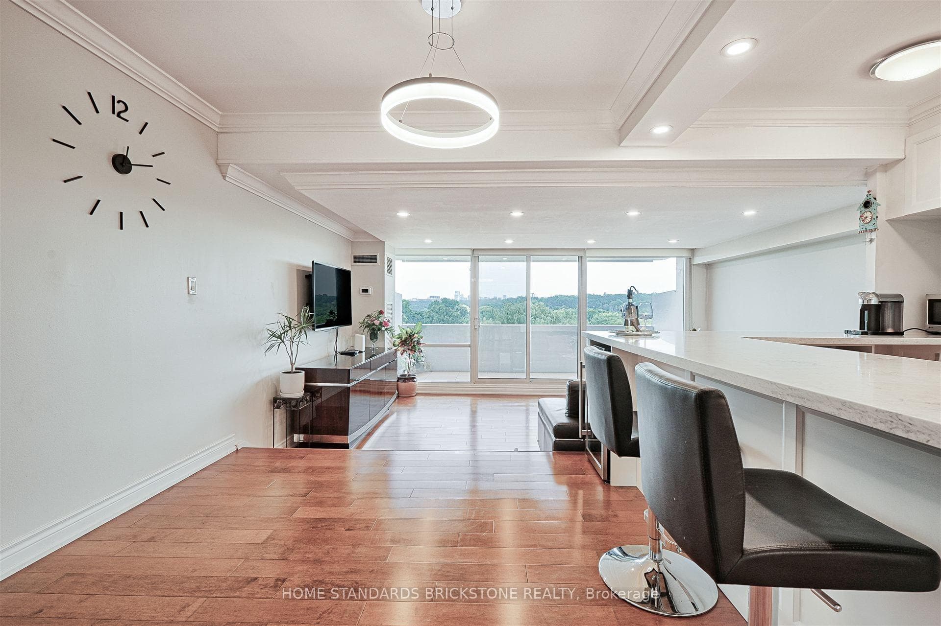 240 Scarlett Road Unit 601 photo 12
