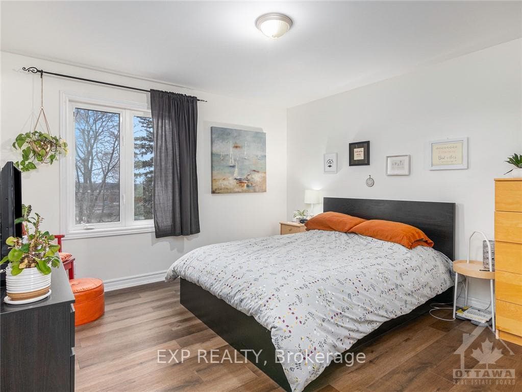 2149 LAURIER Street Unit 302 photo 19